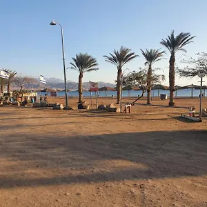 https://red-sea-beach-caravan.eilathotels.net
