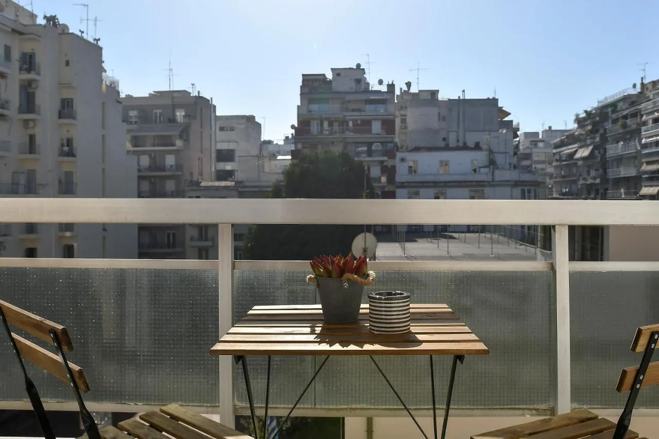 Luxury Downtown Apartment C2 Selanik